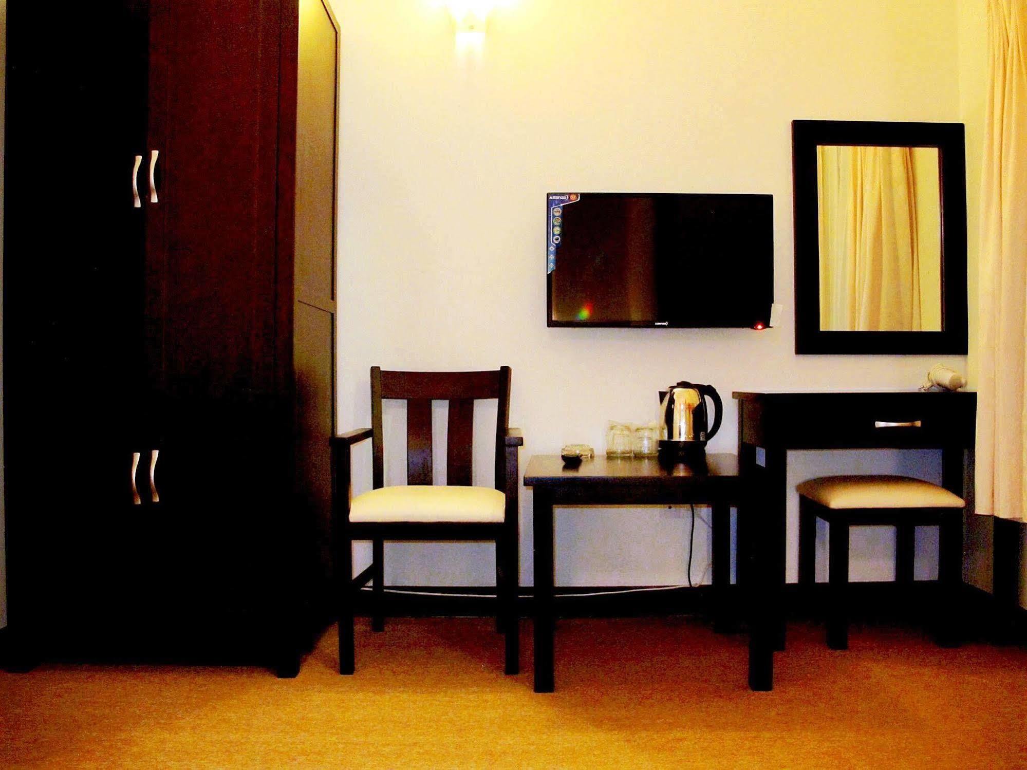 7S Hotel Cuong Long Nha Trang Bagian luar foto