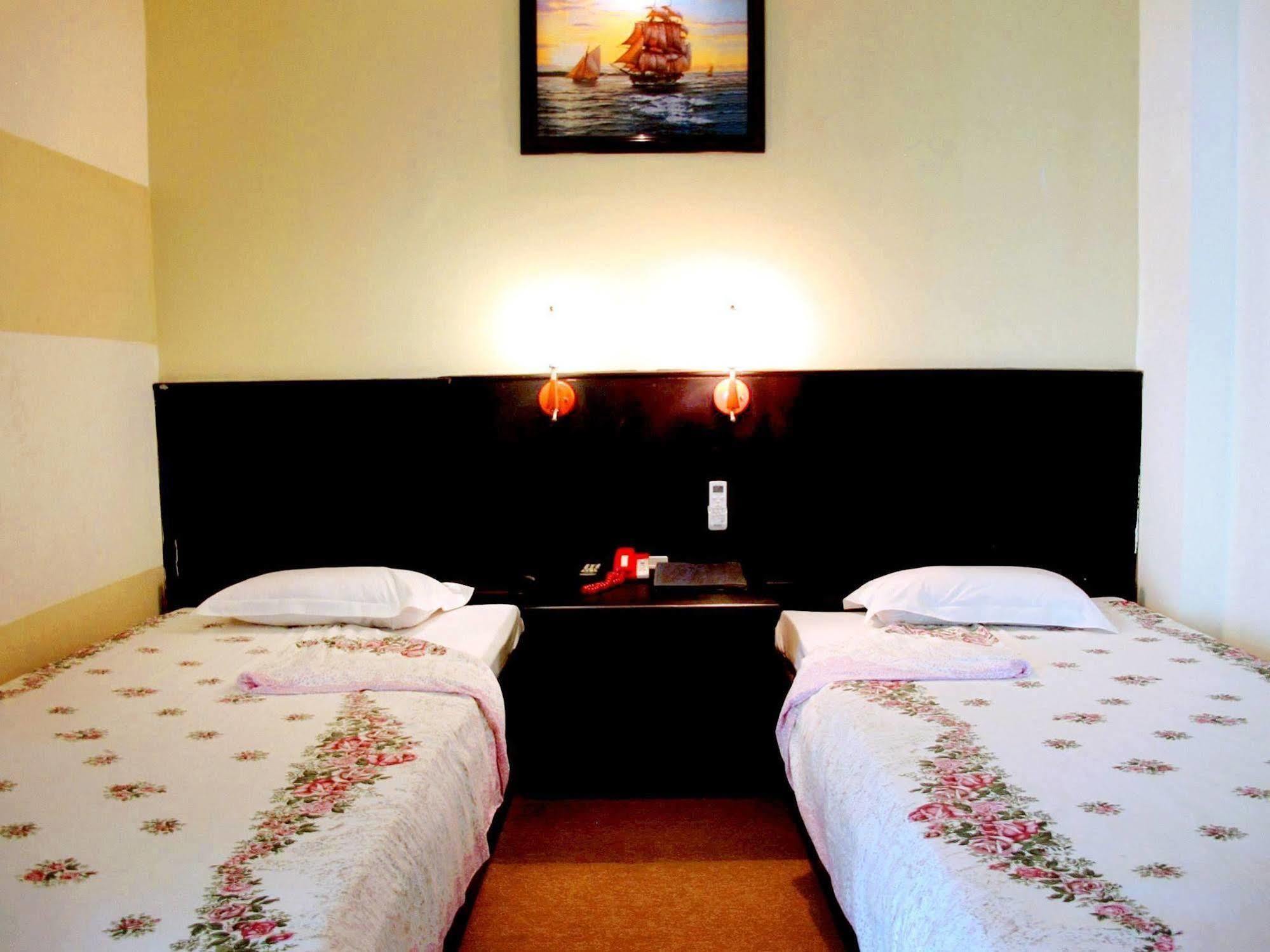 7S Hotel Cuong Long Nha Trang Bagian luar foto